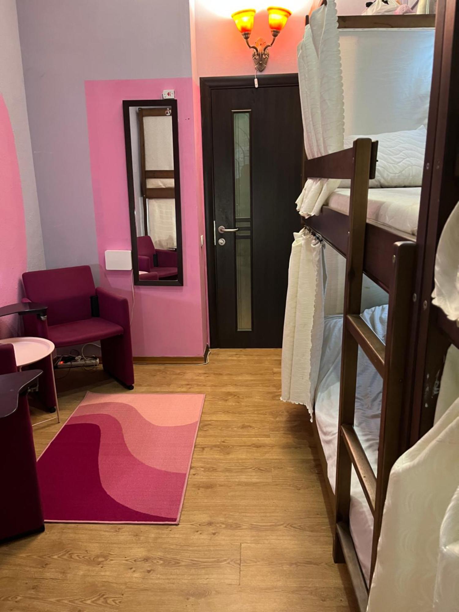 Ararat-Podol Hostel Киев Экстерьер фото