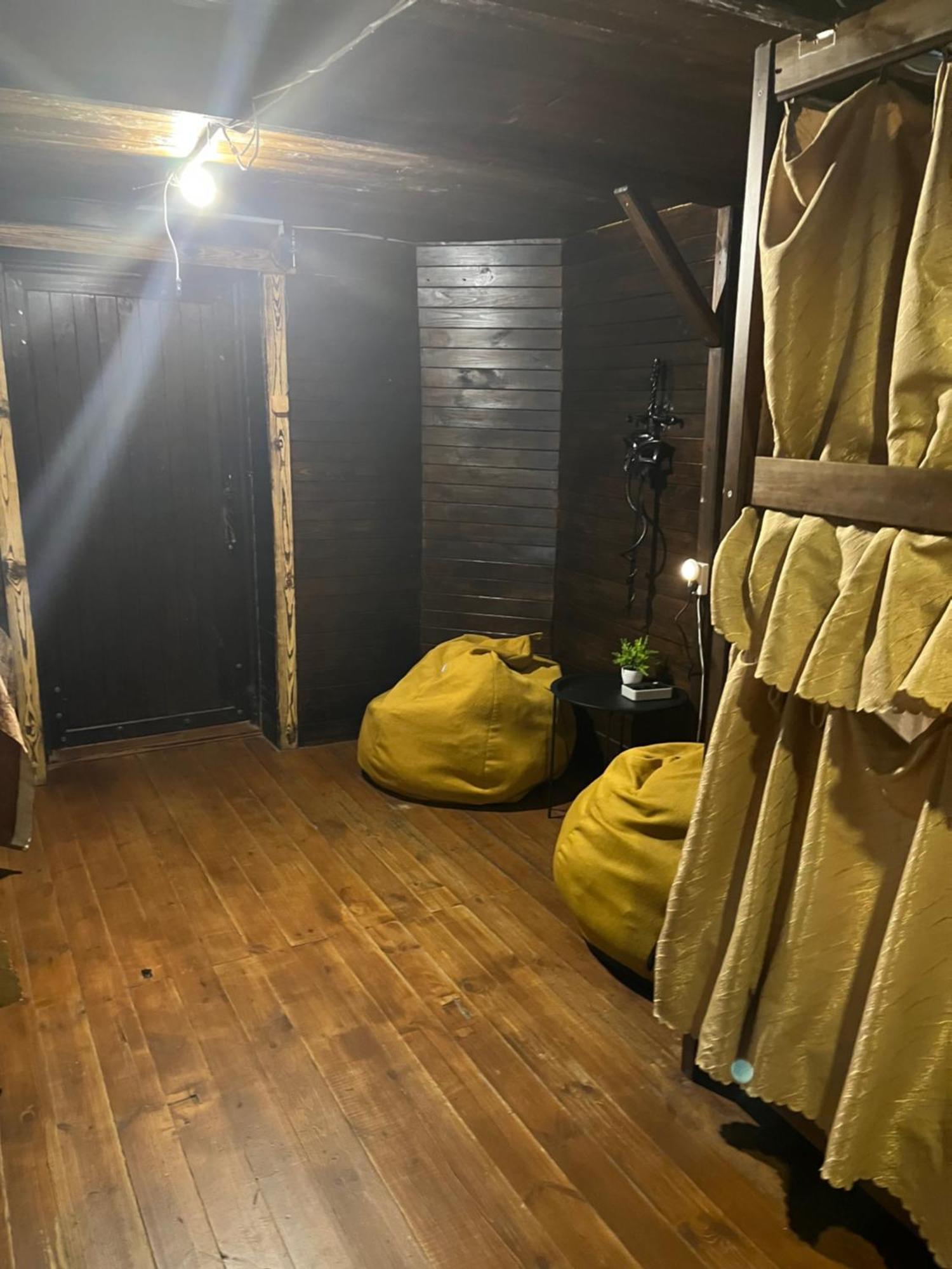 Ararat-Podol Hostel Киев Экстерьер фото